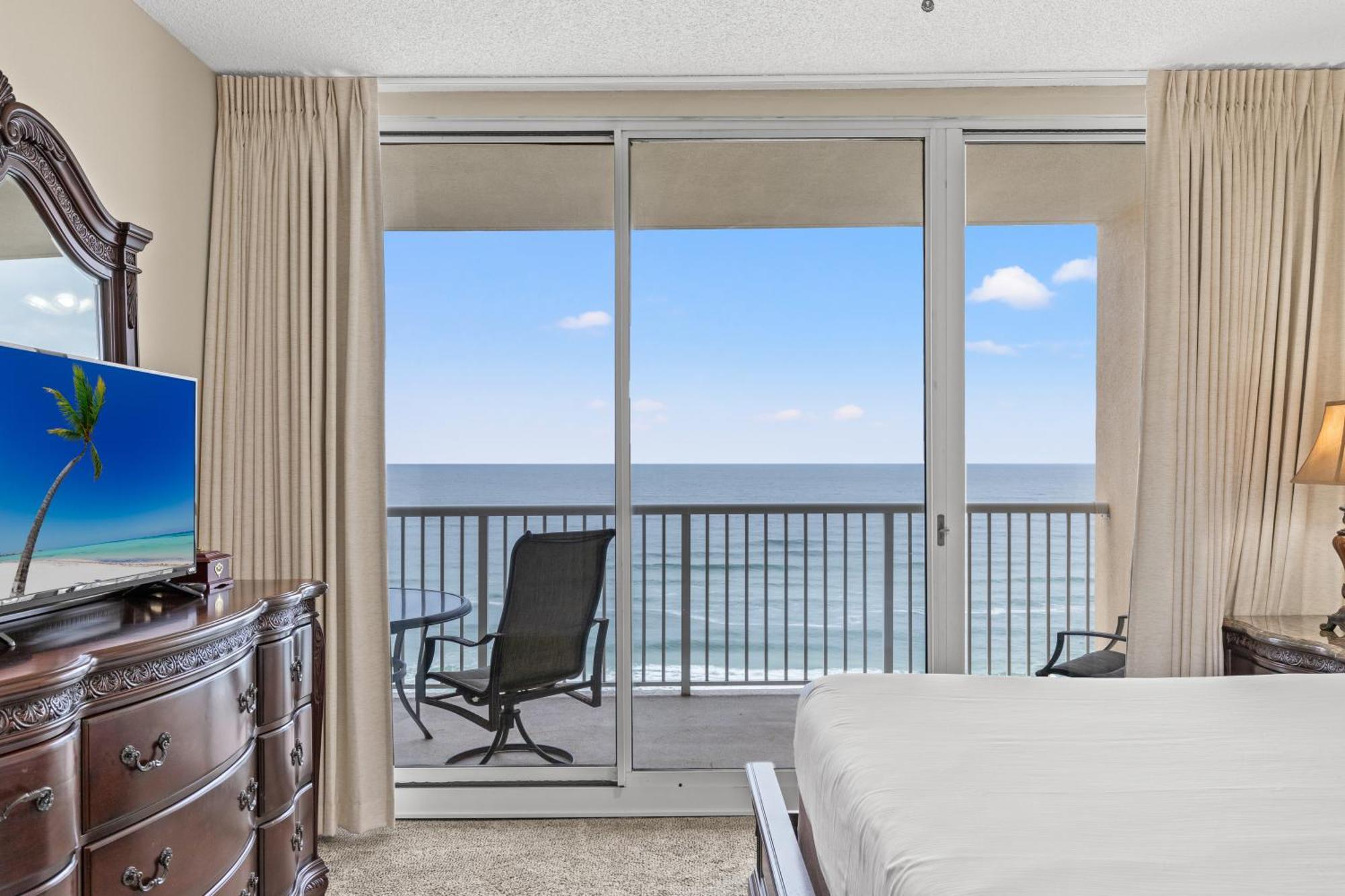 Official Majestic Beach Resort - Over 60 Units - All Ocean Front, Panama City Beach, Fl Værelse billede