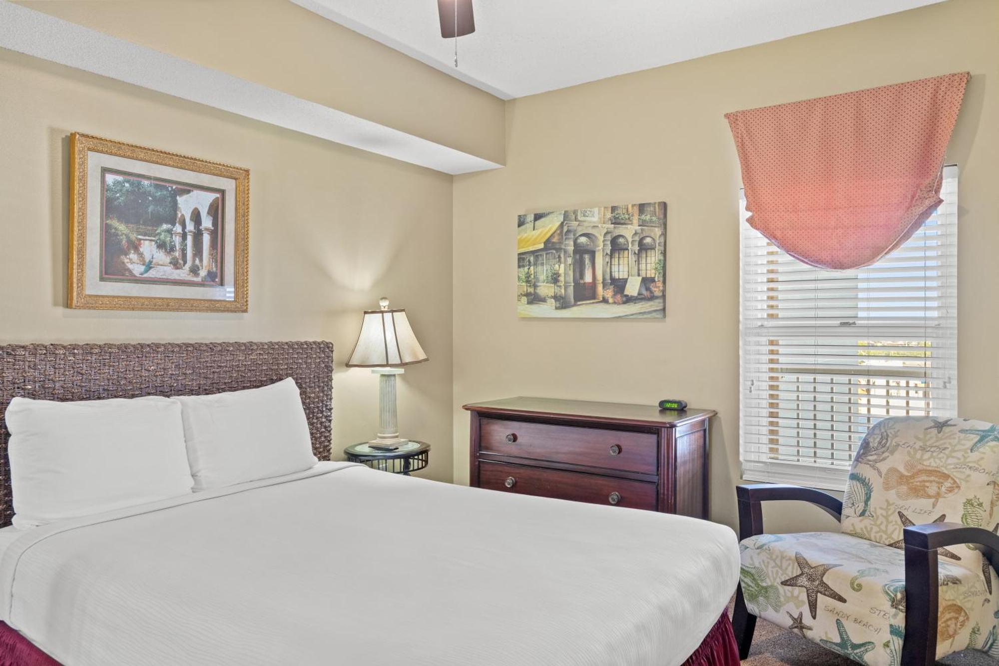 Official Majestic Beach Resort - Over 60 Units - All Ocean Front, Panama City Beach, Fl Eksteriør billede