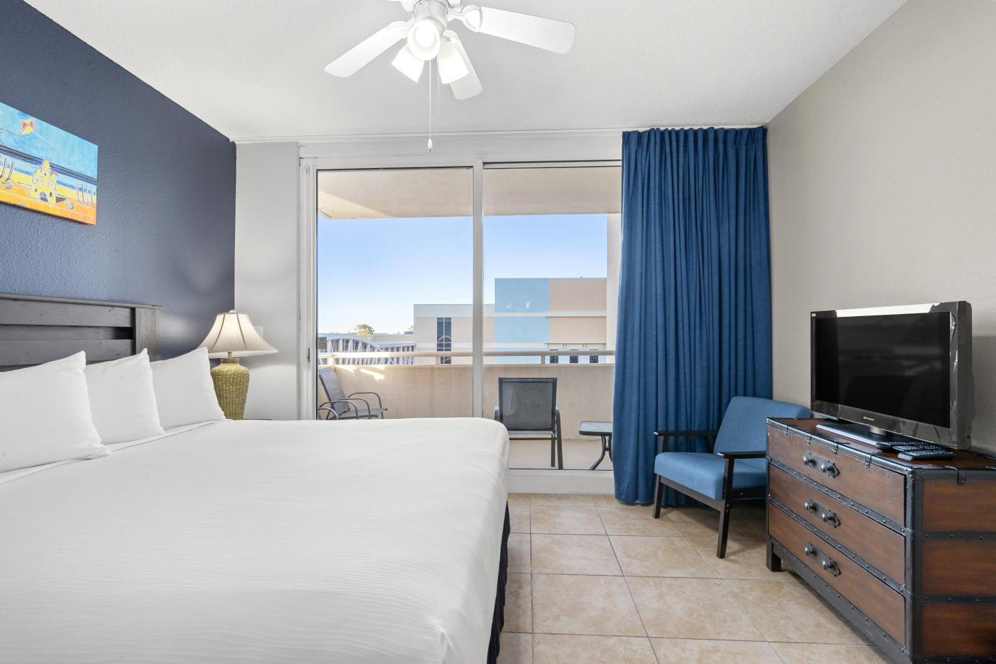 Official Majestic Beach Resort - Over 60 Units - All Ocean Front, Panama City Beach, Fl Værelse billede